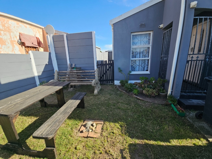 4 Bedroom Property for Sale in Strandfontein Village Western Cape